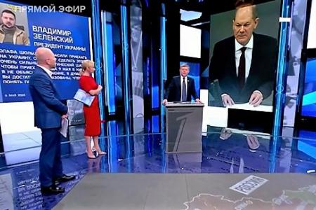 Дмитрий Новиков на Первом канале поздравил всех с Днём Победы и рассказал, что благодаря левым у России много друзей