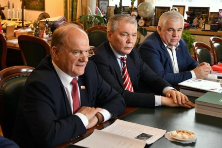 Состоялась встреча Председателя ЦК КПРФ  Г.А. Зюганова с Генеральным секретарем Палестинской Народной Партии Бассамом  Салхи