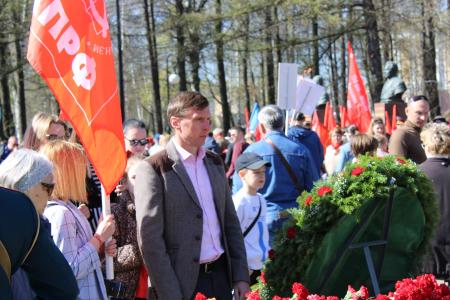 Коммунисты Удмуртии отмечают День Победы
