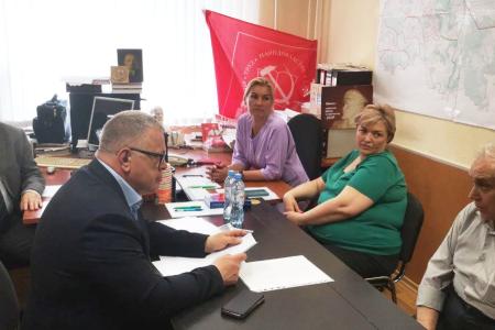 Московская область. Жители Ленинского городского округа обратились к депутату-коммунисту Александру Наумову