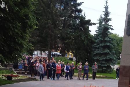 Подмосковные коммунисты в День памяти и скорби провели мероприятия по всему региону
