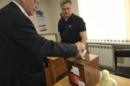 Новгородские коммунисты определили кандидата на выборы губернатора Новгородской области