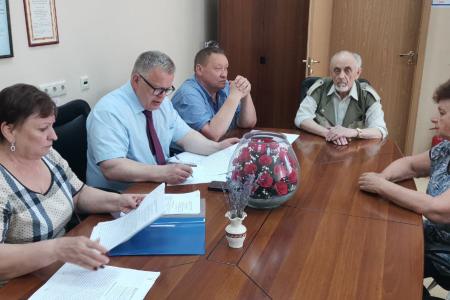Московская область. Депутат-коммунист Александр Наумов провел приём граждан в Домодедово