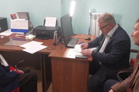 Московская область. Депутат-коммунист Александр Наумов провел приём граждан в городе Озёры
