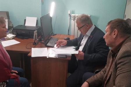 Московская область. Депутат-коммунист Александр Наумов провел приём граждан в городе Озёры