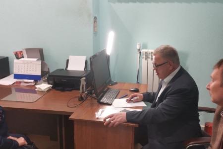 Московская область. Депутат-коммунист Александр Наумов провел приём граждан в городе Озёры