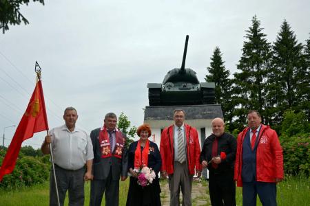 Подмосковные коммунисты в День памяти и скорби провели мероприятия по всему региону