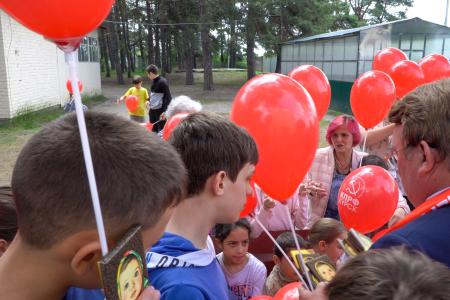 Курская область. Нам нужен мир, улыбчивое детство!