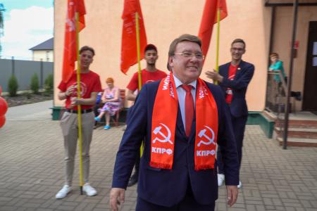 Курская область. Нам нужен мир, улыбчивое детство!