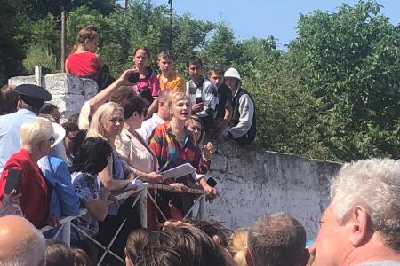 Народный сход в Севастополе. Вместо пляжа «Ушакова балка» яхт-клуб?