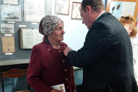 Лидер ивановских коммунистов Александр Бойков провёл встречу с детьми войны посёлка Лух