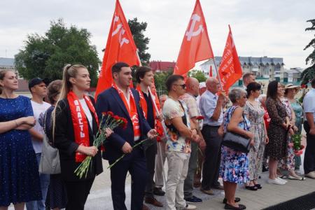 Лидер ставропольских коммунистов Виктор Гончаров: «Связующая нить поколений россиян – память о героях, спасших весь мир от коричневой чумы!»