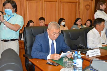 Калмыкия. Фракция КПРФ в Народном Хурале не поддержала закон о бюджете республики