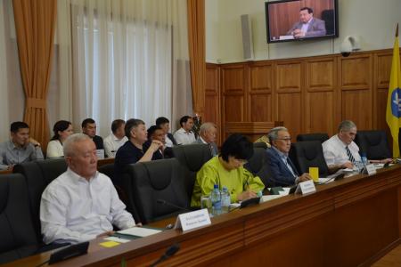 Калмыкия. Фракция КПРФ в Народном Хурале не поддержала закон о бюджете республики
