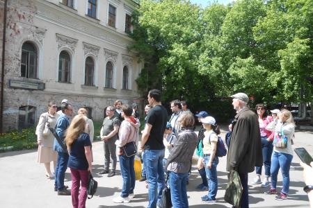 Организация РУСО в Москве провела уличную экскурсию на тему: «История двух восстаний: 1905 и 1993 годы»