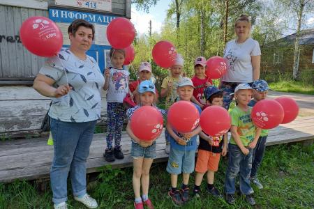 Архангельская область. Коммунисты поздравили детей во всех уголках Поморья