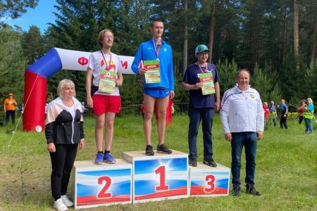 Пермский край. При поддержке КПРФ прошел фестиваль по северной ходьбе "Красный бор" в Краснокамске