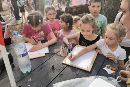 Воронеж: Должны смеяться дети