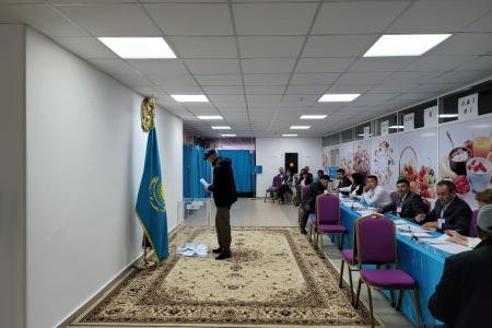 Казбек Тайсаев принял участие в мониторинге республиканского референдума в Казахстане