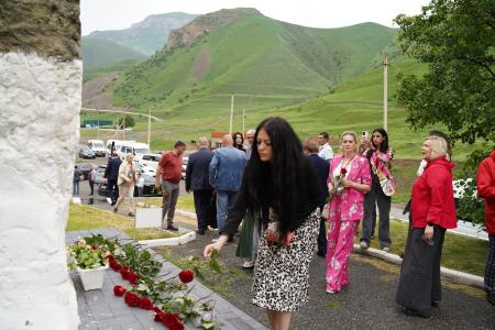 Владимир Кашин и Казбек Тайсаев прибыли в Северную Осетию для участия в праздничных мероприятиях и семинаре-совещании