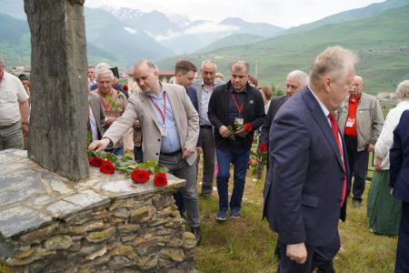 Владимир Кашин и Казбек Тайсаев прибыли в Северную Осетию для участия в праздничных мероприятиях и семинаре-совещании