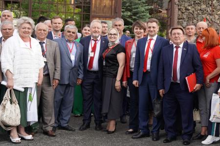 Рабочий визит в Северную Осетию членов Компартии продолжается. Работа секций