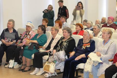 Рязань. Руководитель фракции КПРФ в гордуме Эвелина Волкова выступила перед ветеранами и вдовами участников Великой Отечественной войны