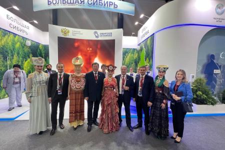 Г.А. Зюганов во главе делегации КПРФ прибыл на Петербургский международный экономический форум