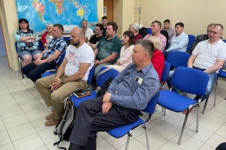 Леонид Калашников встретился с тольяттинским активом КПРФ