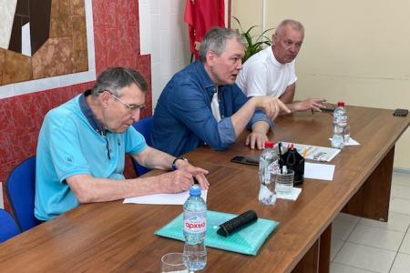 Леонид Калашников встретился с тольяттинским активом КПРФ