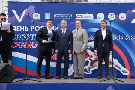 Алексей Русских и Александр Ющенко посетили мероприятие «Спортивная борьба — сильные люди. Сильная страна»