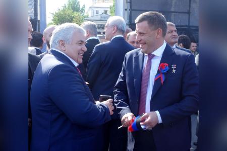 Ко дню рождения Первого Главы ДНР Александра Захарченко
