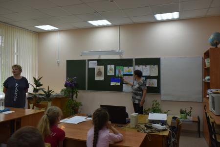 Архангельская область. В День русского языка школьники Ленского района получили подарки от КПРФ