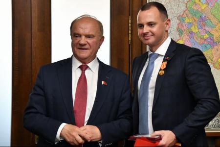 "Родина у нас одна - Россия!". Репортаж о рабочих встречах делегации депутатов ДНР с депутатами Госдумы в Москве