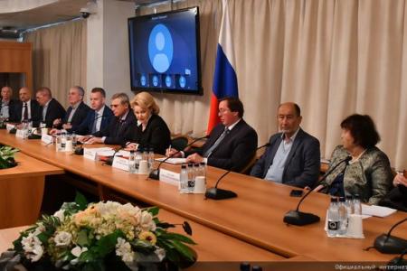 Депутаты КПРФ в Госдуме провели круглый стол на тему: «Болонская система: вход и выход»