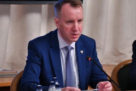 Депутаты КПРФ в Госдуме провели круглый стол на тему: «Болонская система: вход и выход»