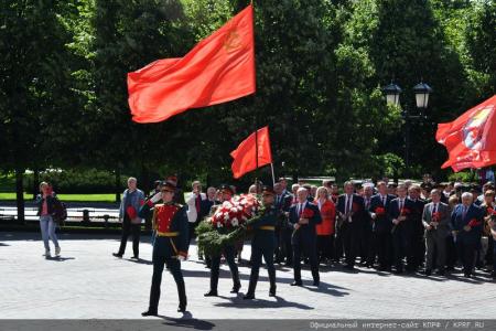 Поклон борцам с фашизмом