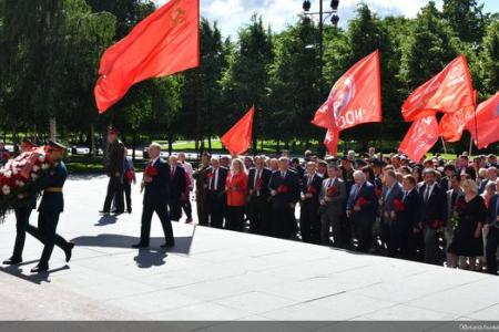 Поклон борцам с фашизмом