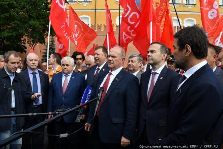 Поклон борцам с фашизмом