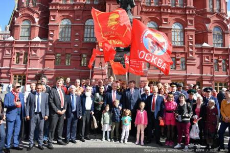 Поклон борцам с фашизмом