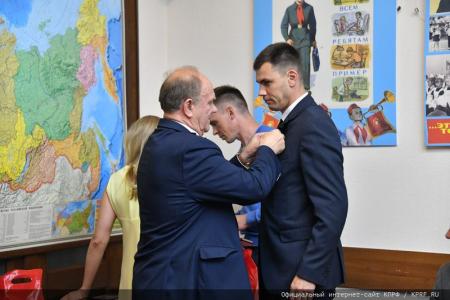 В Госдуме состоялась встреча фракции КПРФ в Госдуме с делегацией Народного Совета ЛНР