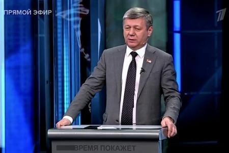 Дмитрий Новиков на Первом канале предложил дать ответ на обстрелы Донецка и назвал национальную политику большевиков безупречной