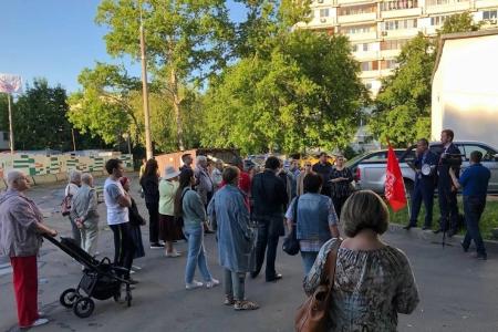 Депутат Госдумы Д.А. Парфенов: Жители Медведково против уплотнительной застройки!