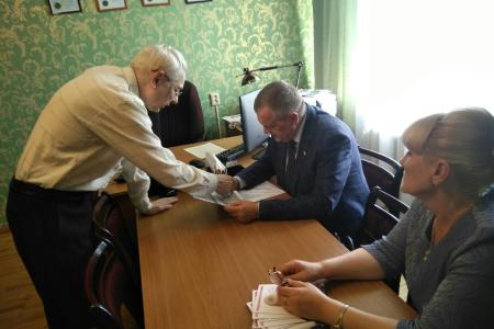Н.В. Коломейцев и О.А. Ефимова провели ряд встреч с руководством и коллективами предприятий в Боровичах и Окуловке в Новгородской области