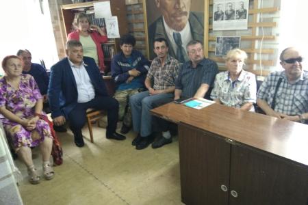 Н.В. Коломейцев встретился с активистами райкома КПРФ и трудовыми коллективами в городе Пестово Новгородской области