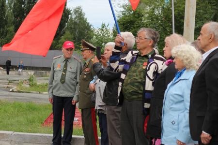 Екатеринбург. Митинг в честь 111-летия со дня рождения Н.И. Кузнецова
