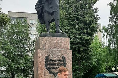 Ивановские коммунисты почтили память революционерки Ольги Варенцовой в день 160-летней годовщины со дня её рождения