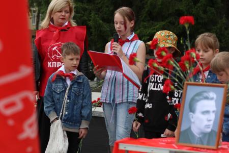 Екатеринбург. Митинг в честь 111-летия со дня рождения Н.И. Кузнецова