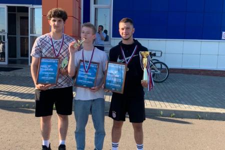 В Калуге вручили призы чемпионата футбольной лиги по мини-футболу