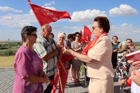 Сталинградские коммунисты потребовали возвратить Волгограду имя Сталинград